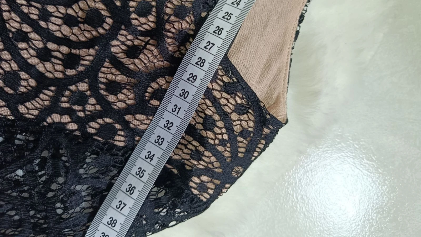 vestido Mango suit de renda preto - robe em dentelle noire – photo 10